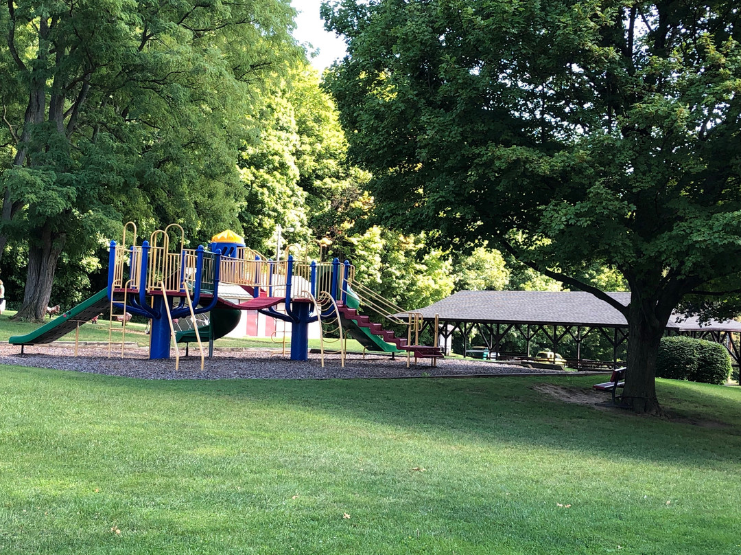 Harris Whalen Park-Penfield必去景点