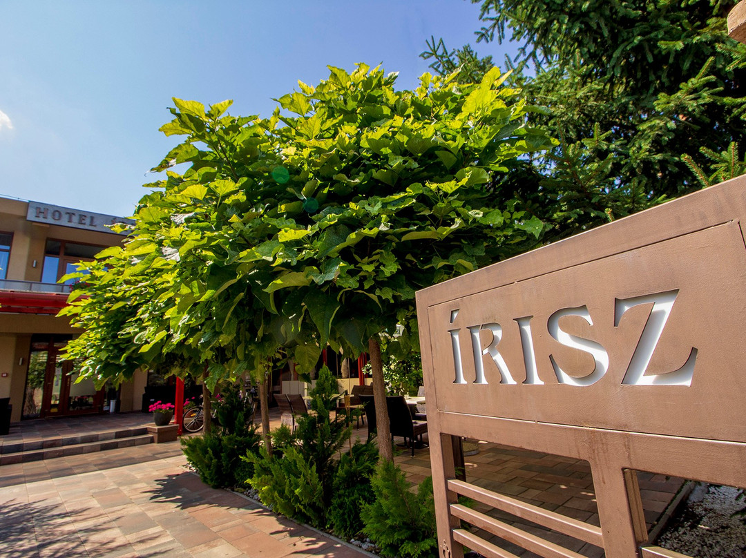 Hotel Irisz主图