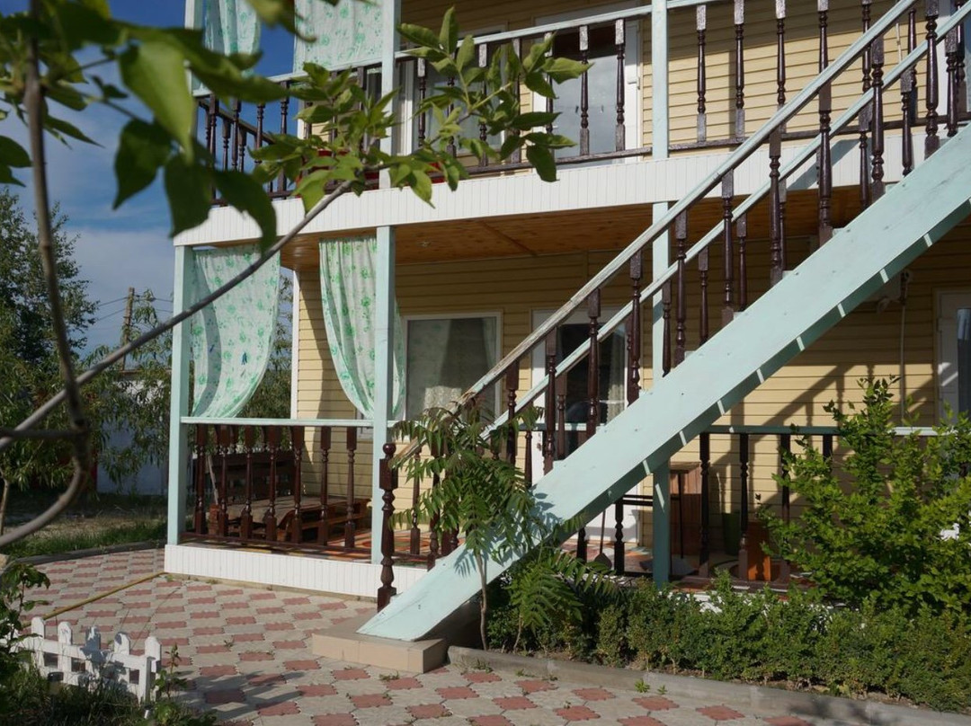 Abazhur Guest House主图