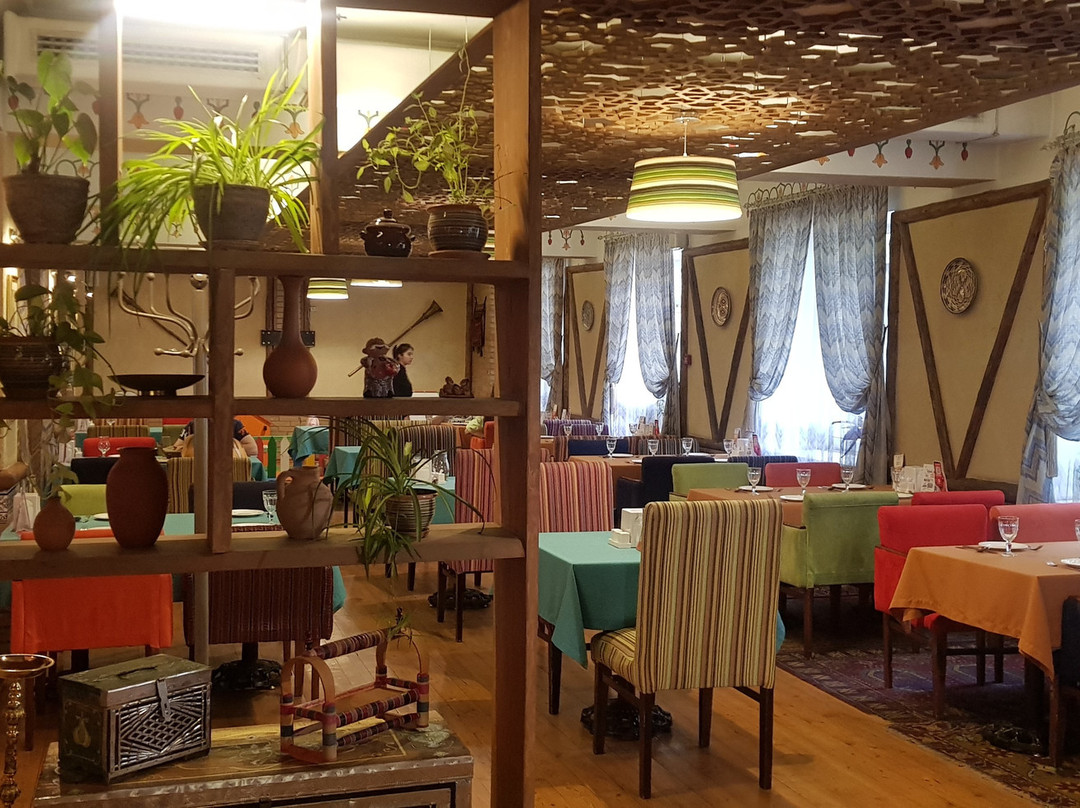 Tandyr Cafe