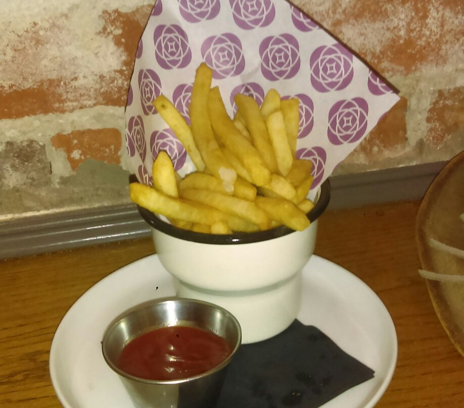 玫瑰大酒店主图