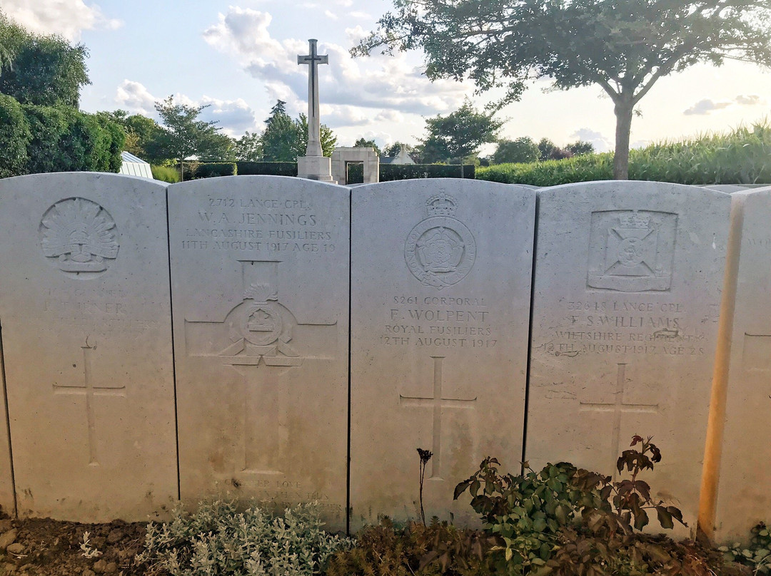 Brandhoek New Military Cemetery景点图片