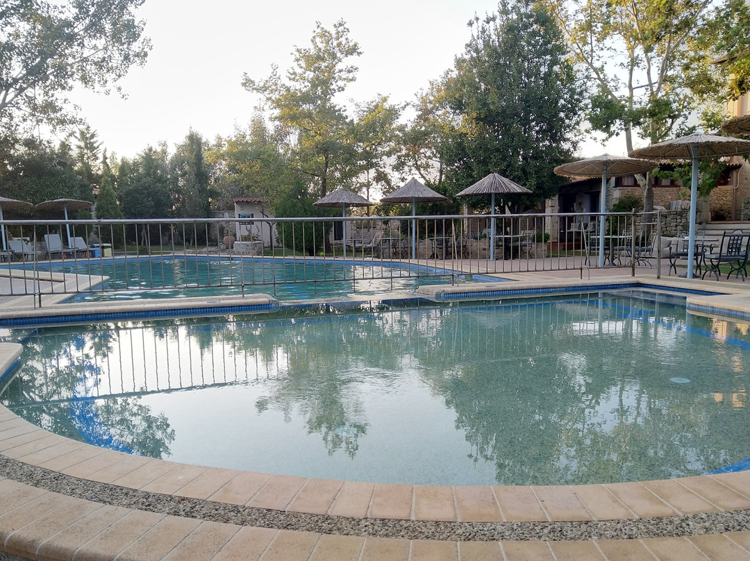 Petrino Suites Hotel主图