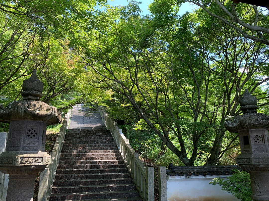 Nishinotakiryusui Temple景点图片