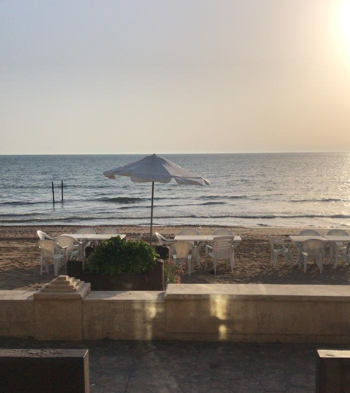 Holiday Beach Hotel主图