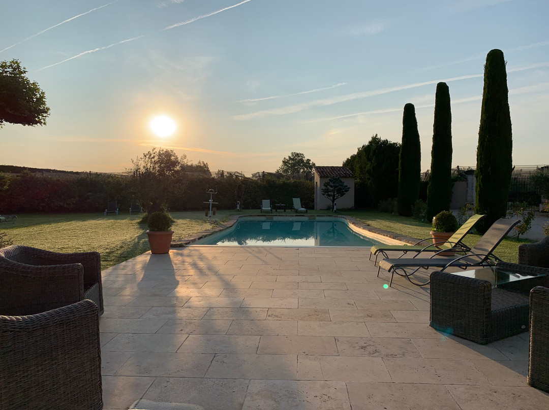 Mas Saint Julien主图