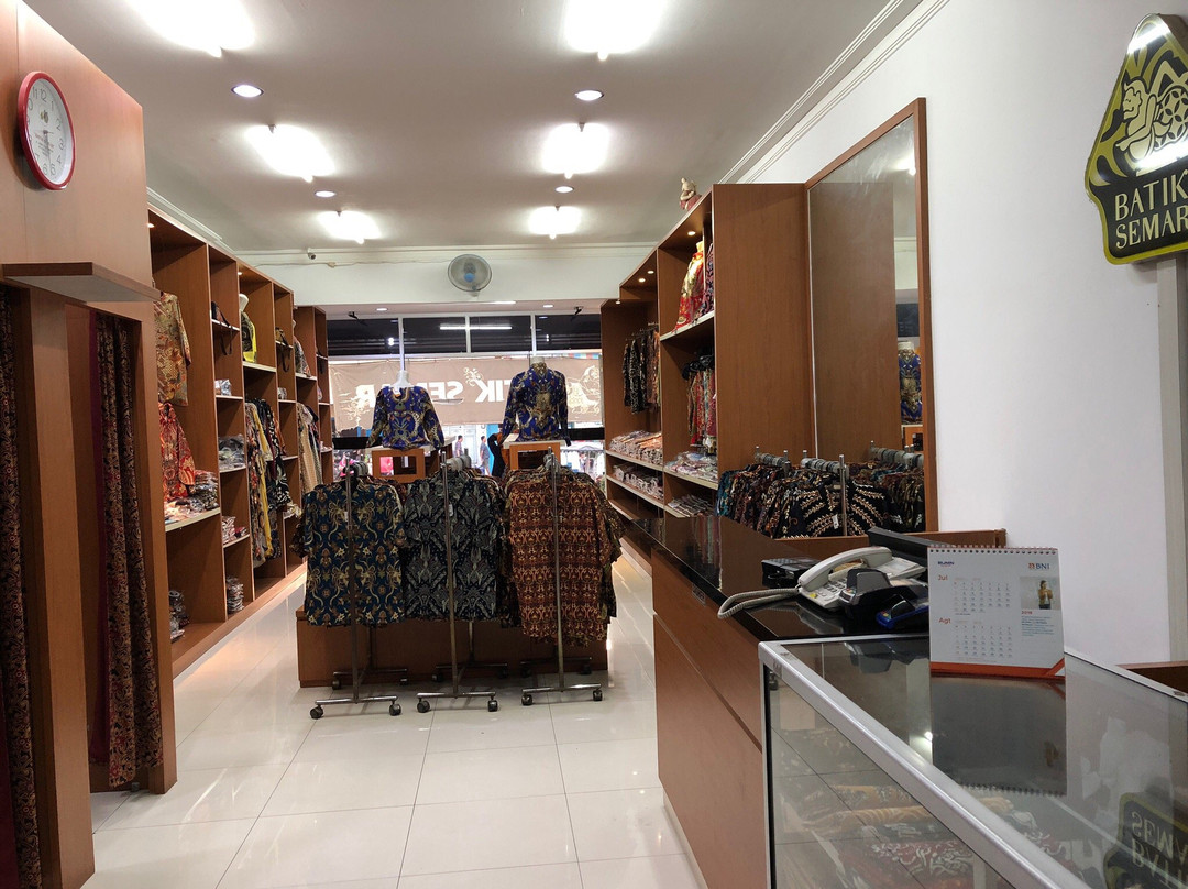Toko Batik Semar景点图片