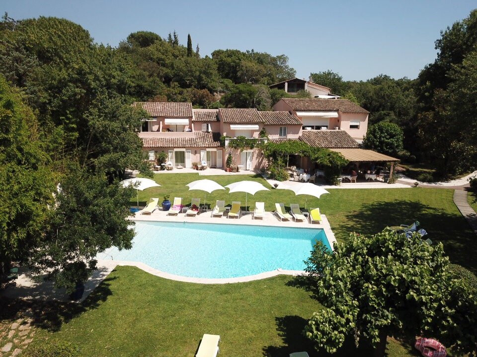 卫杰玛尔维酒店主图