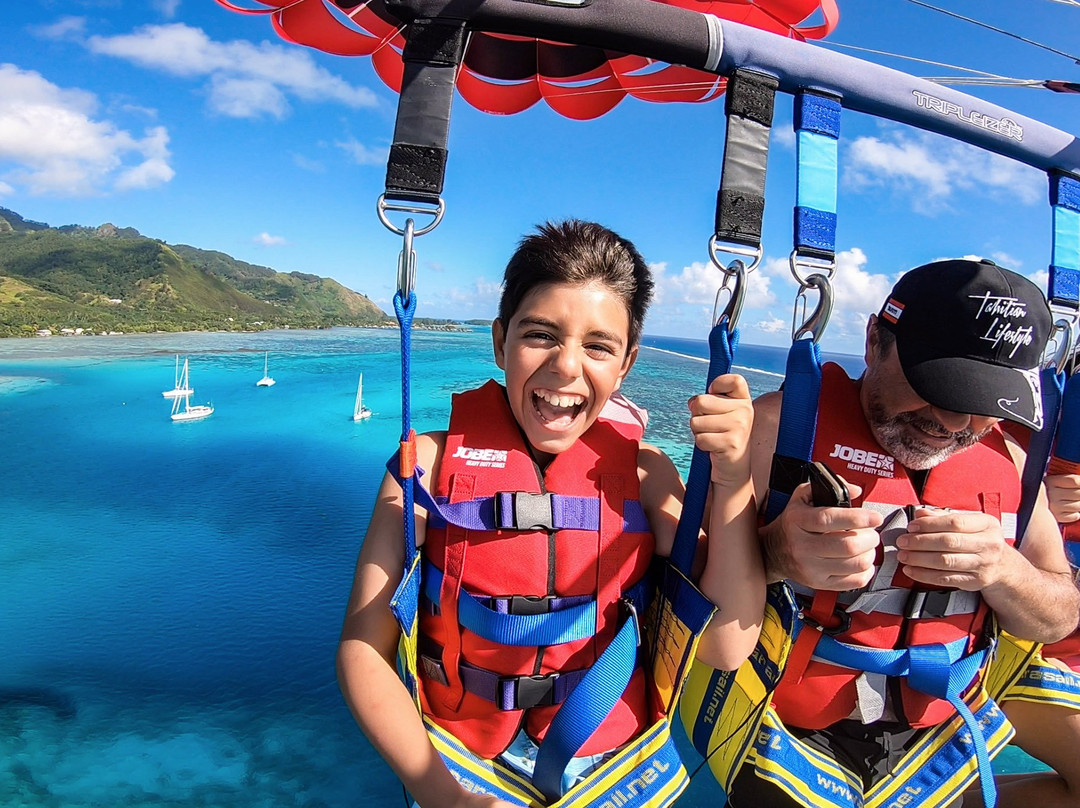 Moorea Parasailing-莫雷阿岛必去景点