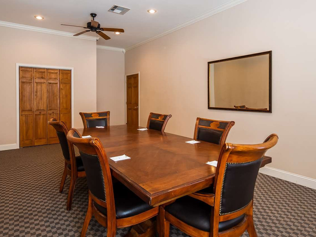 SureStay By Best Western Leesville主图