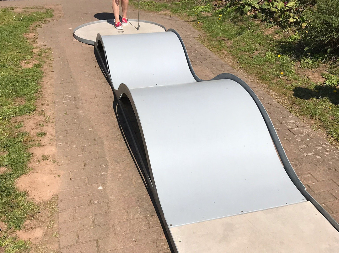 Minigolf im Rotenburger Schlosspark-Rotenburg an der Fulda必去景点