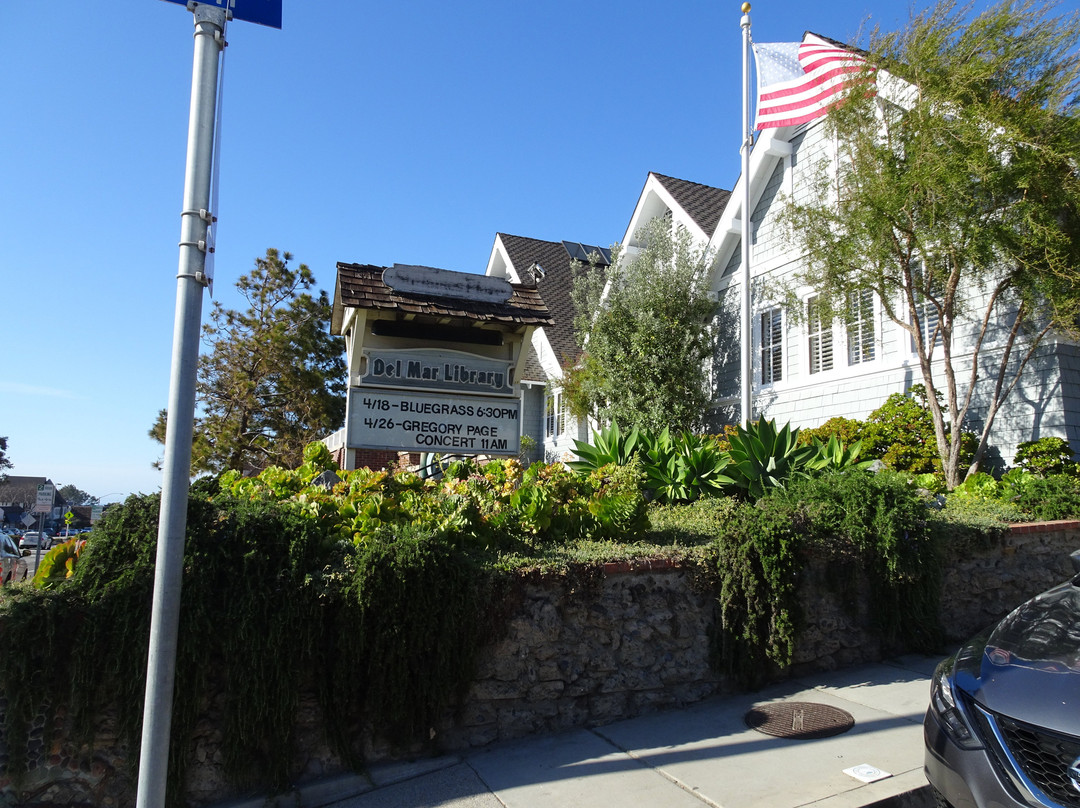 Del Mar Public Library景点图片