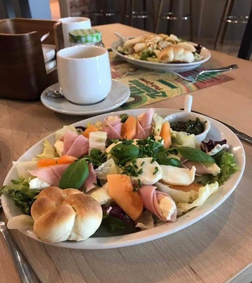 Kolbuszowa餐馆和美食-La Zizanie Pub Game