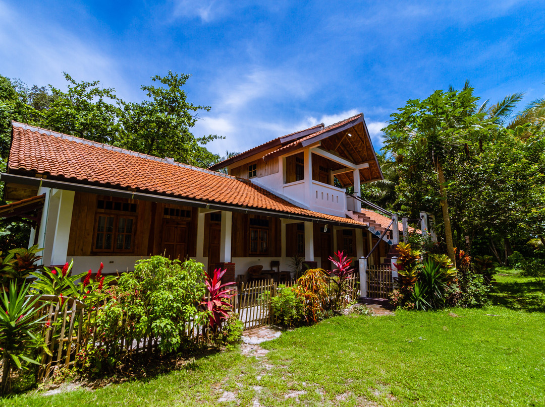 Krui Surf Camp
