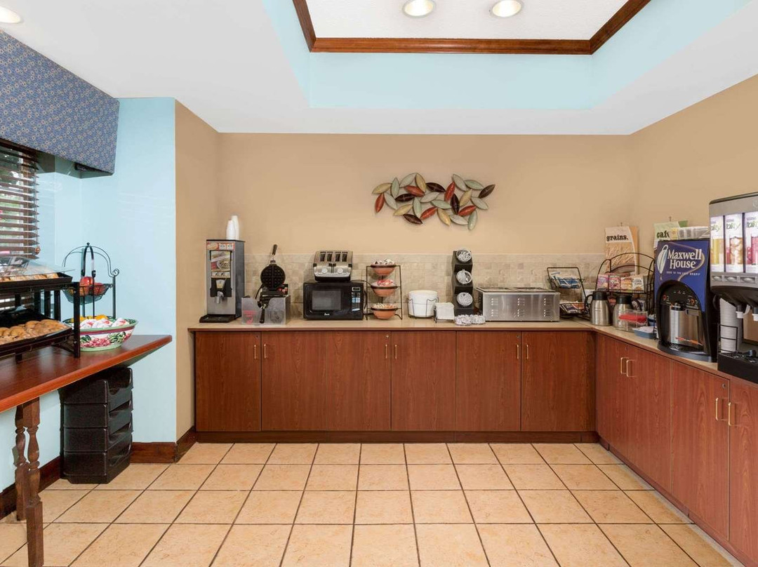 Microtel Inn & Suites by Wyndham Starkville主图