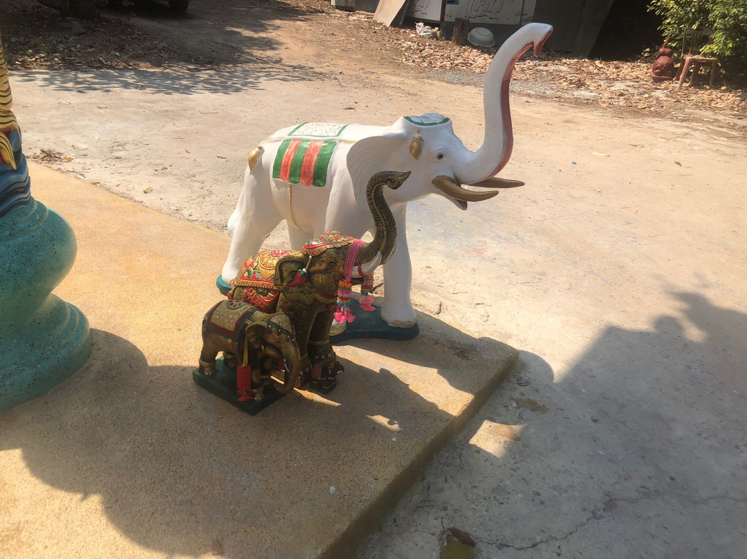 Chao Por Koh Chang Shrine-象岛必去景点