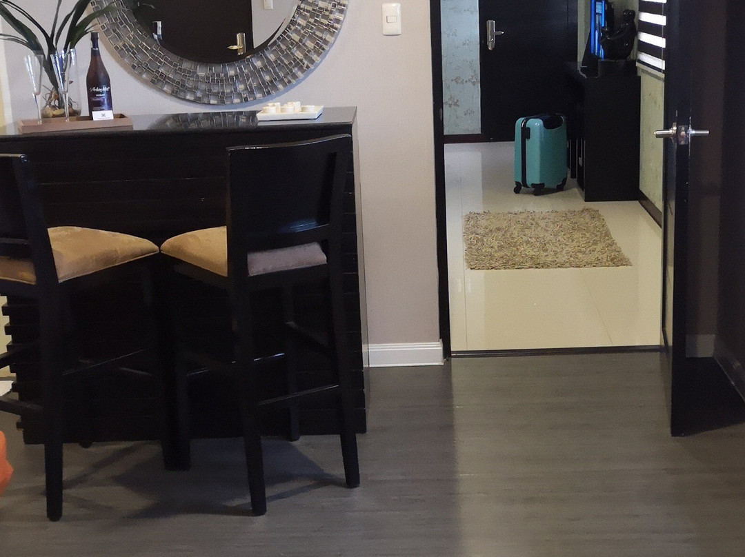 L Square Hotel主图