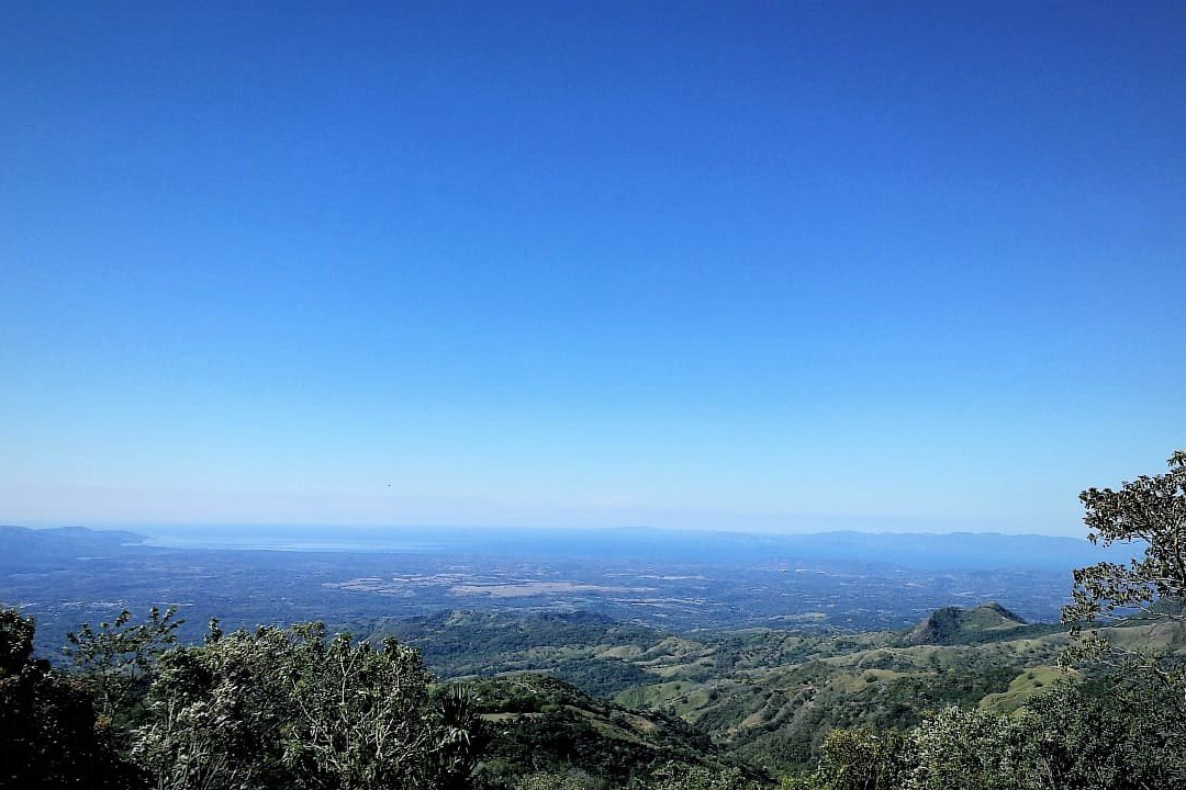 HelveTico Chalets and Reserve主图