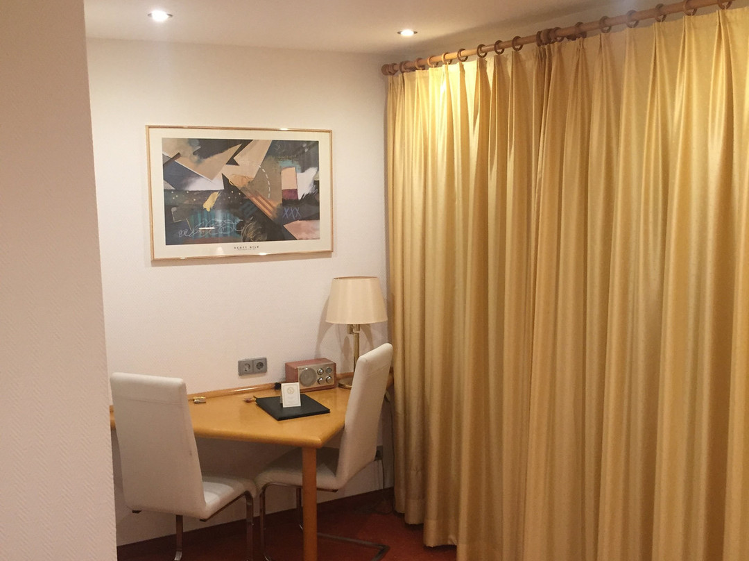 奥赫森酒店主图