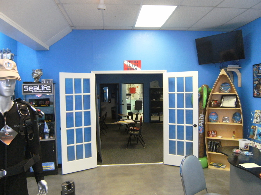 Duggan Diving-Universal City必去景点