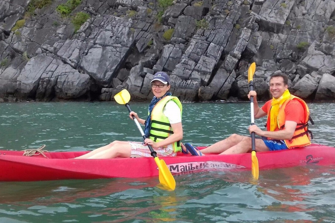 Serenity Cruises-河内必去景点