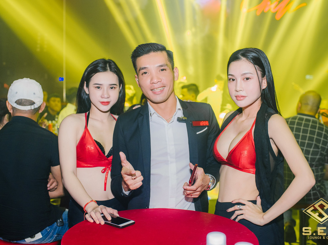 S.E.F Lounge & Chill-百里居必去景点