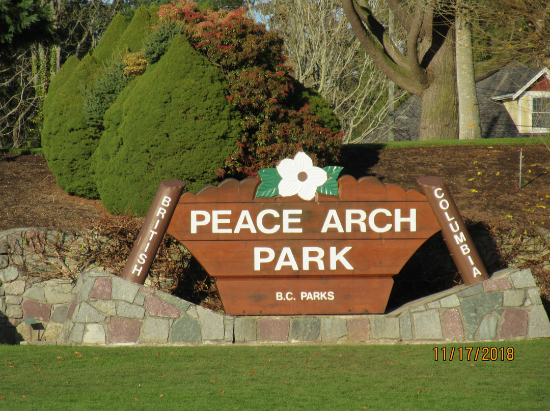 Peace Arch Provincial Park景点图片