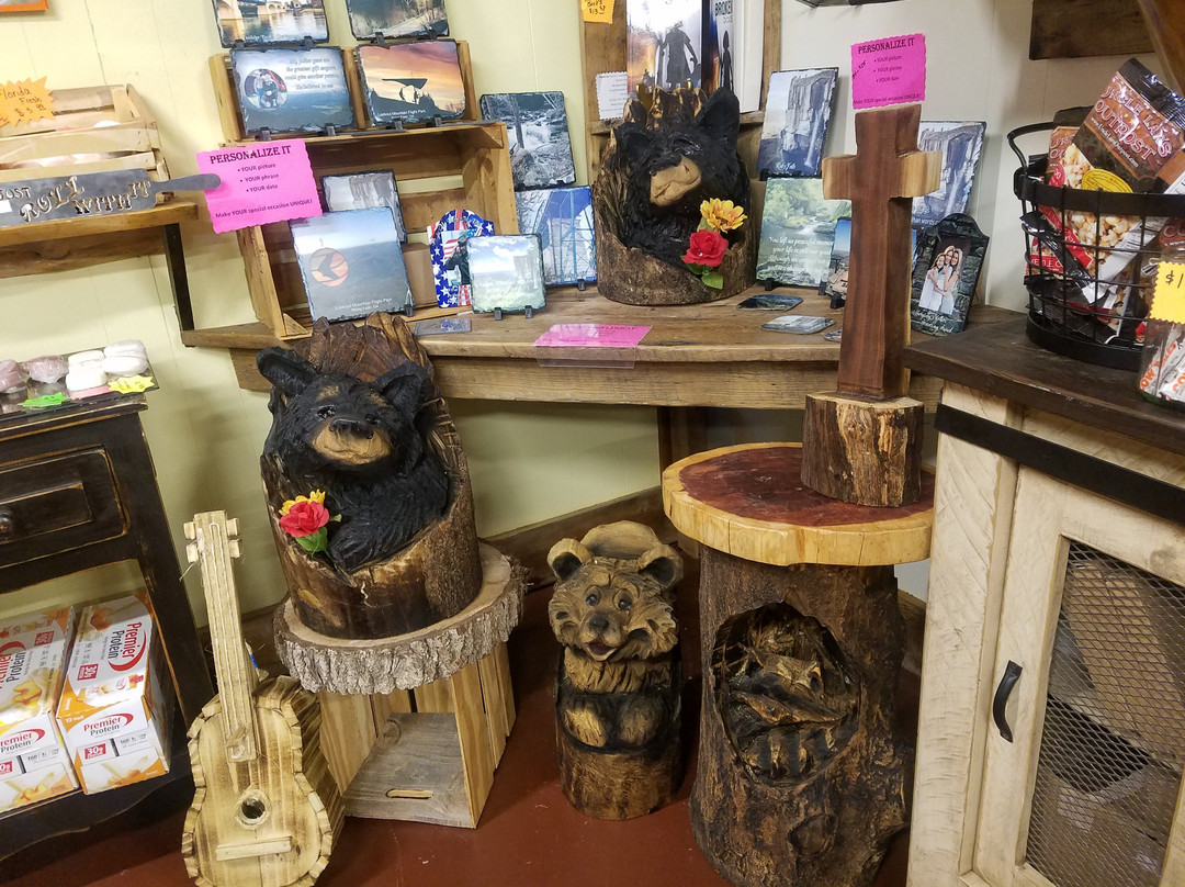 Uncle Lar's Outpost-Trenton必去景点