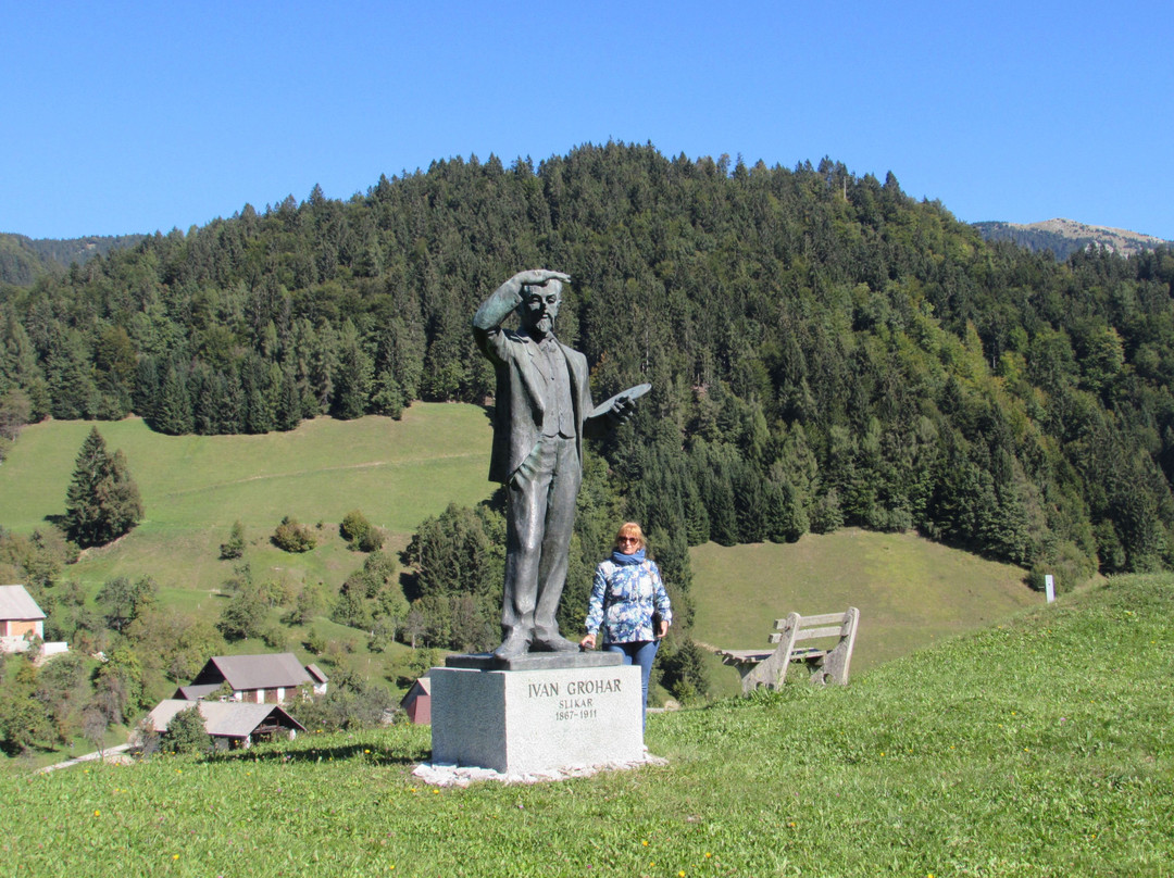 Spodnja Sorica旅游景点-Ivan Grohar Statue