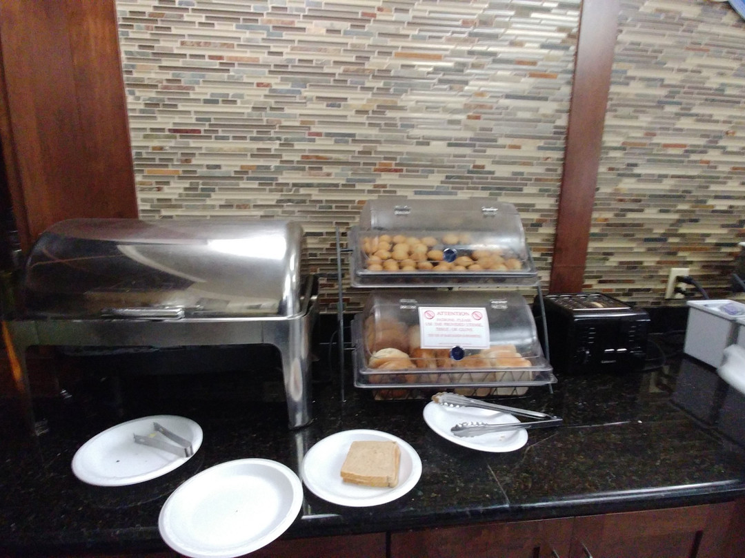 Baymont by Wyndham Erie主图