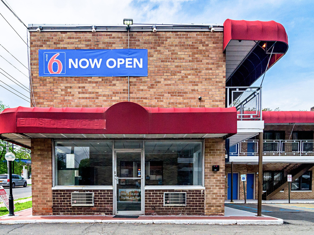 Hawthorne酒店住宿-Motel 6 Elmsford, NY - White Plains