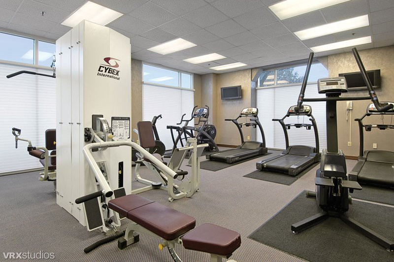 Par-A-Dice Hotel主图