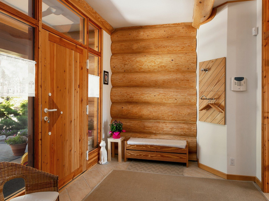 Log Home Bed & Breakfast主图