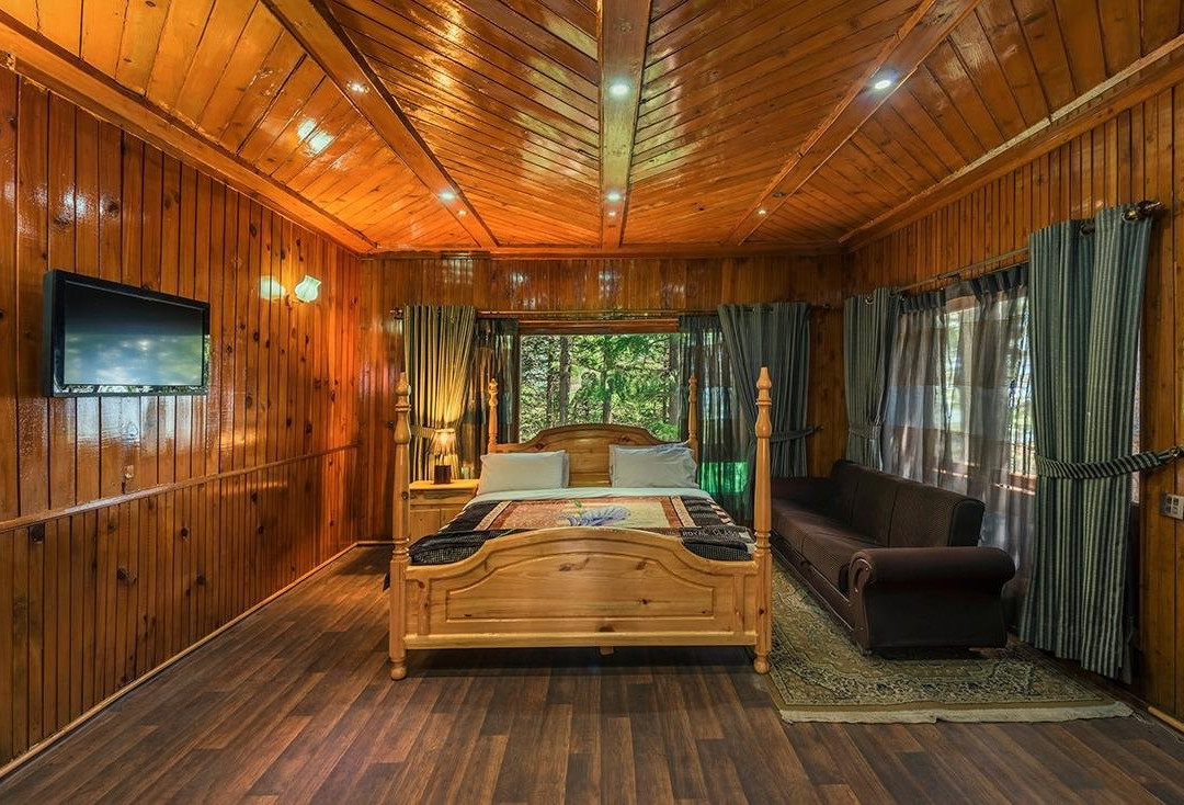 Pine Park Hotels & Resorts主图