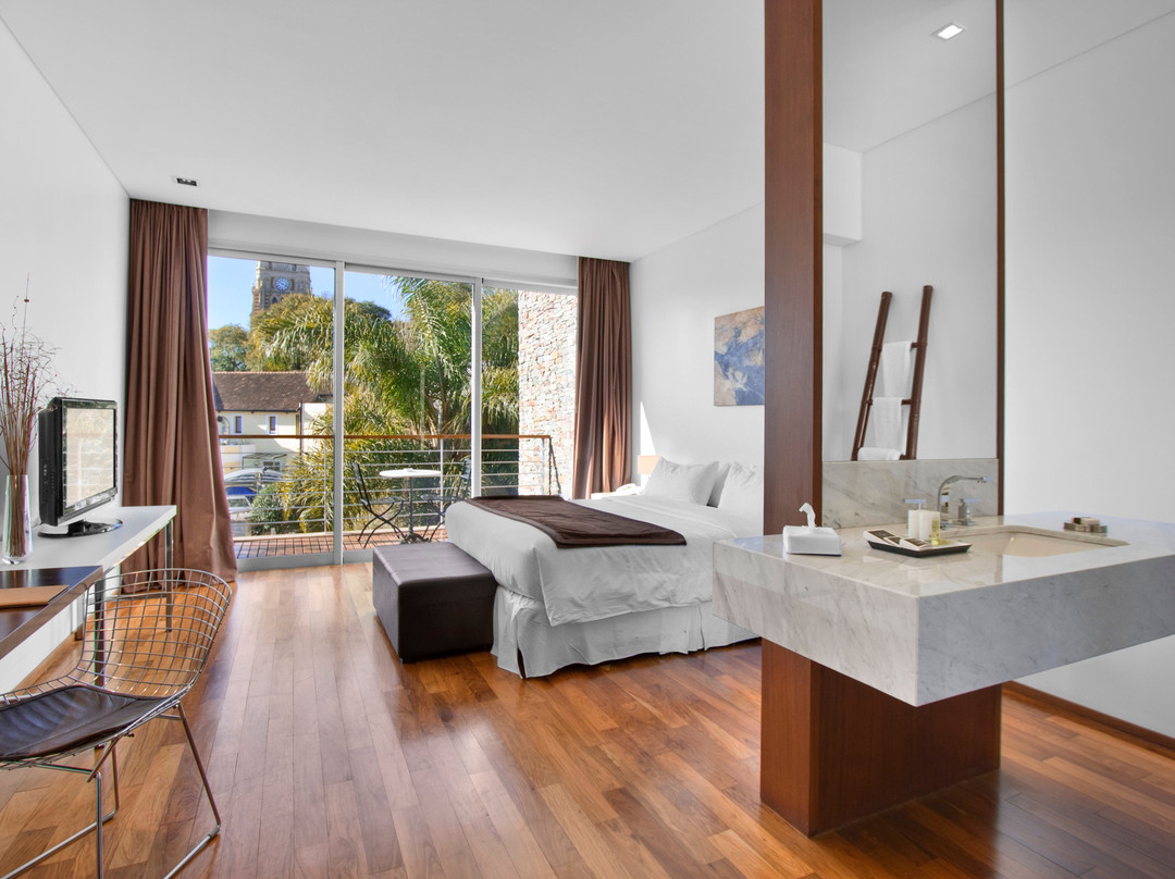 San Isidro Plaza Hotel主图