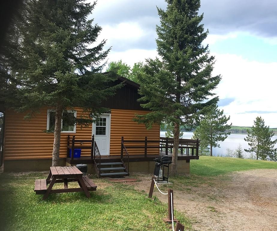 Gullrock Lake Lodge