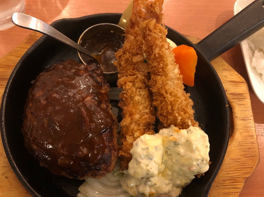 津の田ミート　川西店