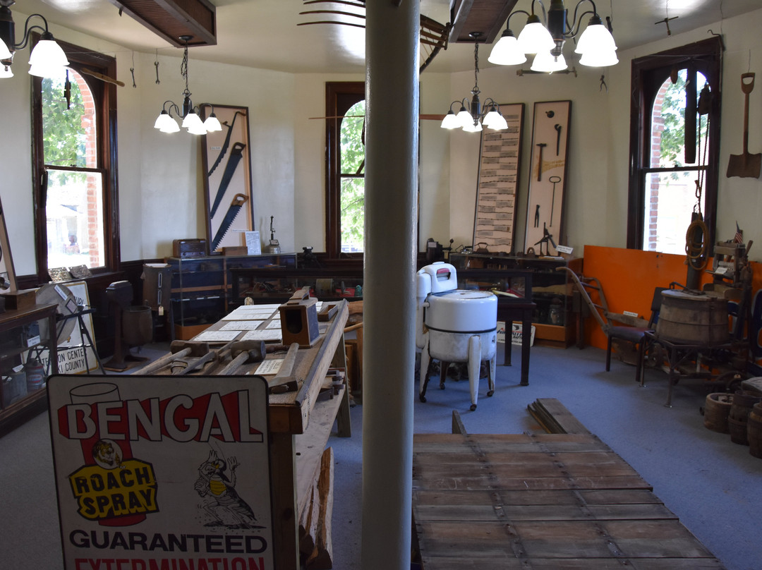 Pulaski County Courthouse Museum-Waynesville必去景点