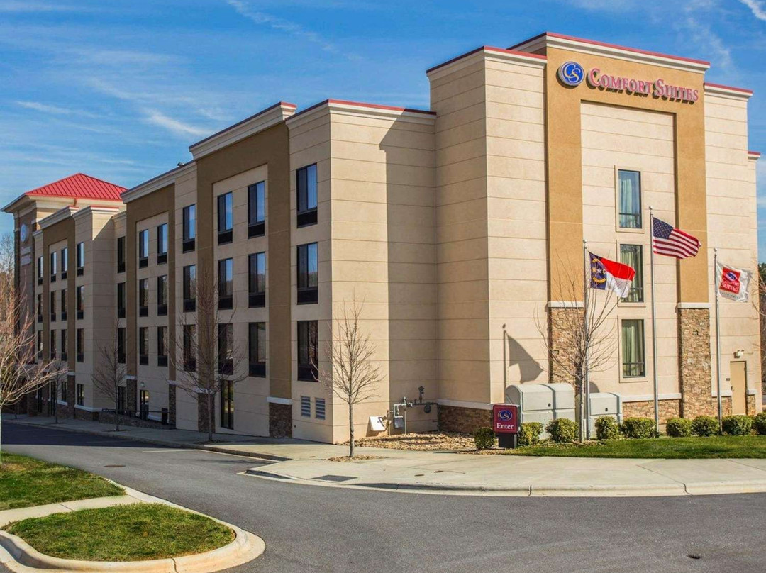 Comfort Suites Lake Norman - Huntersville主图
