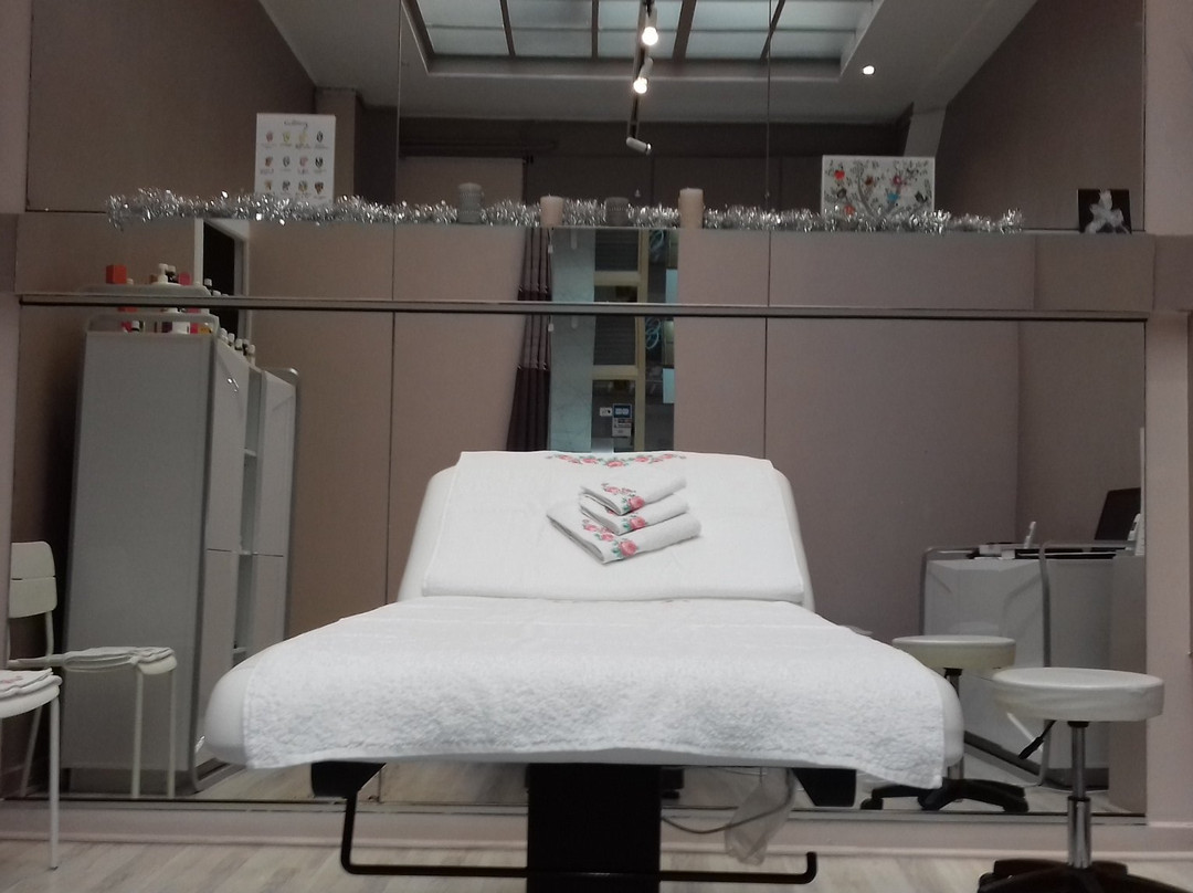 Roche-la-Moliere旅游景点-Salon Diana