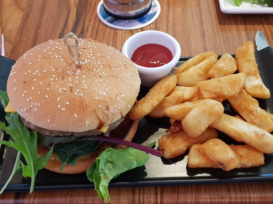 The Cavill Hotel-冲浪者天堂必去景点