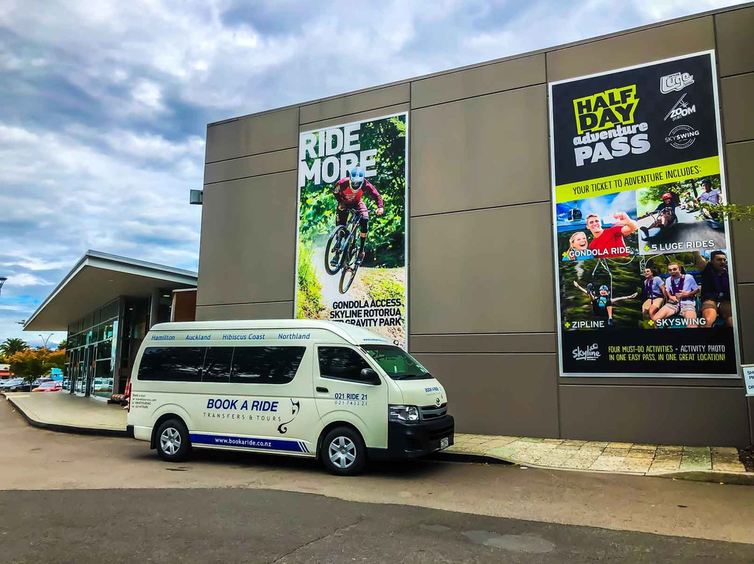 Airport Shuttle Transfers & Taxi Services-奥克兰必去景点