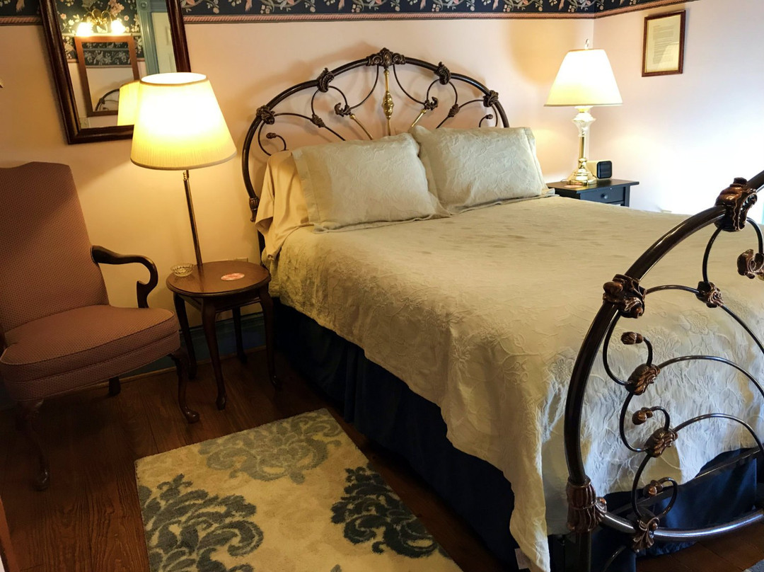 Parish House Inn主图