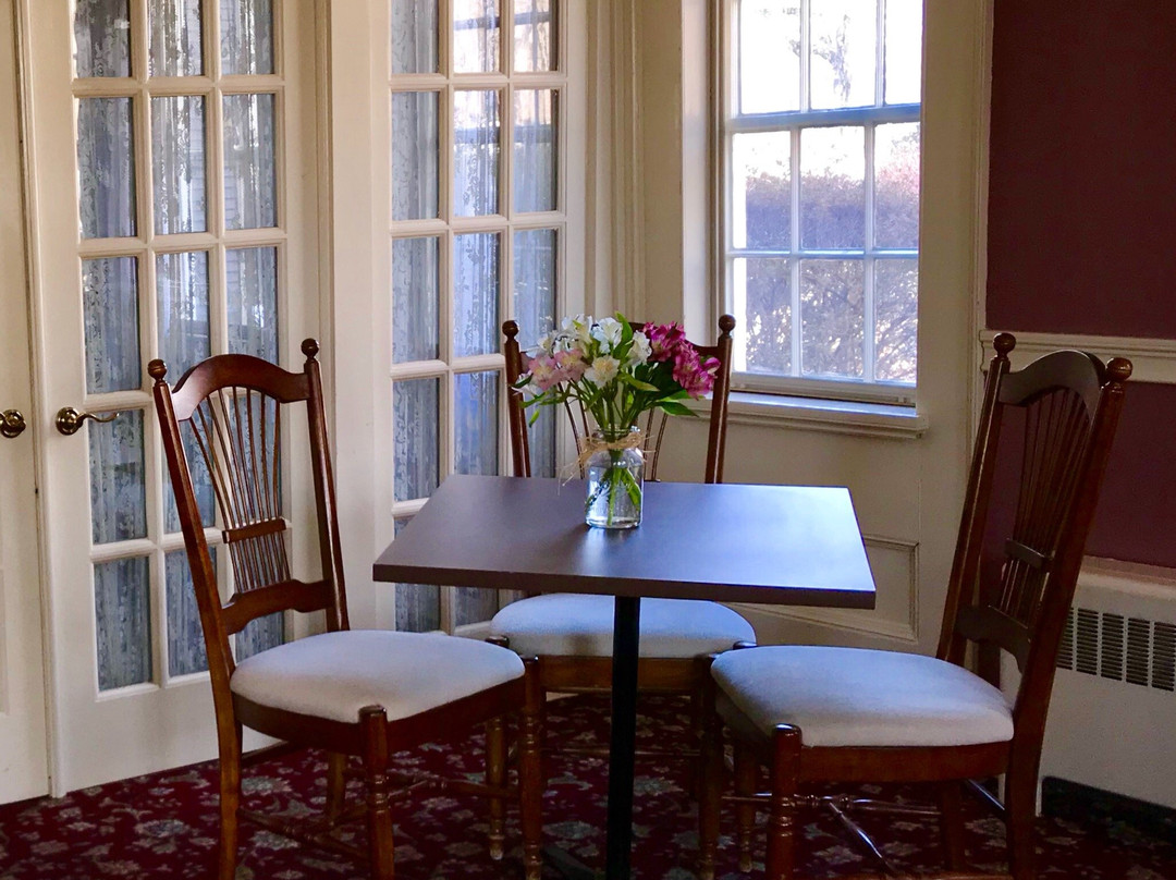 Spring Hill Inn主图