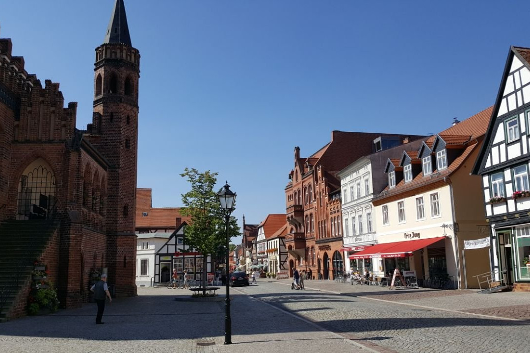 Marktplatz-Tangermuende必去景点