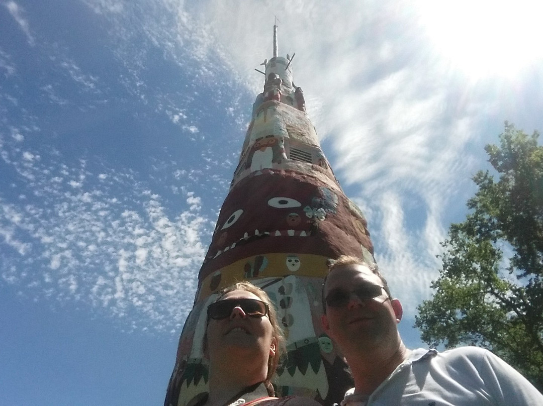 World's Largest Totem Pole-Foyil必去景点