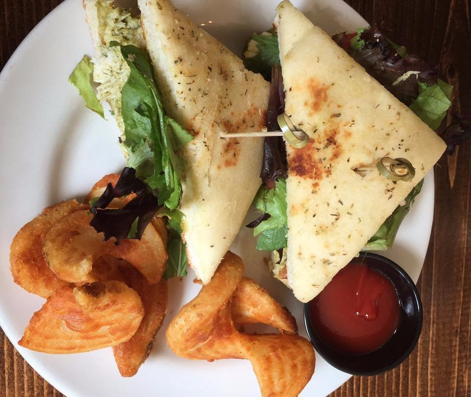 The Mad Hatter Restaurant & Bakery