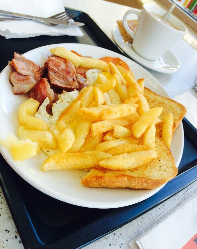 Captain DoRegos Windhoek