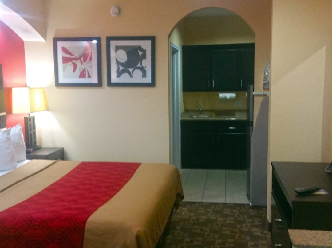 Regency Inn & Suites - Baytown主图
