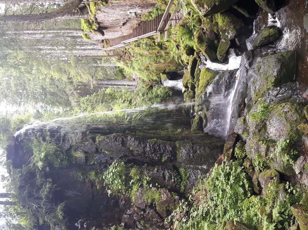 Menzenschwander Wasserfälle景点图片